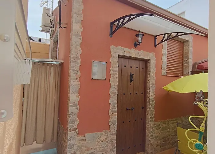 Solana De Luche, Casa Independiente Tipo Loft Con Terraza En Puerta Del Angel
