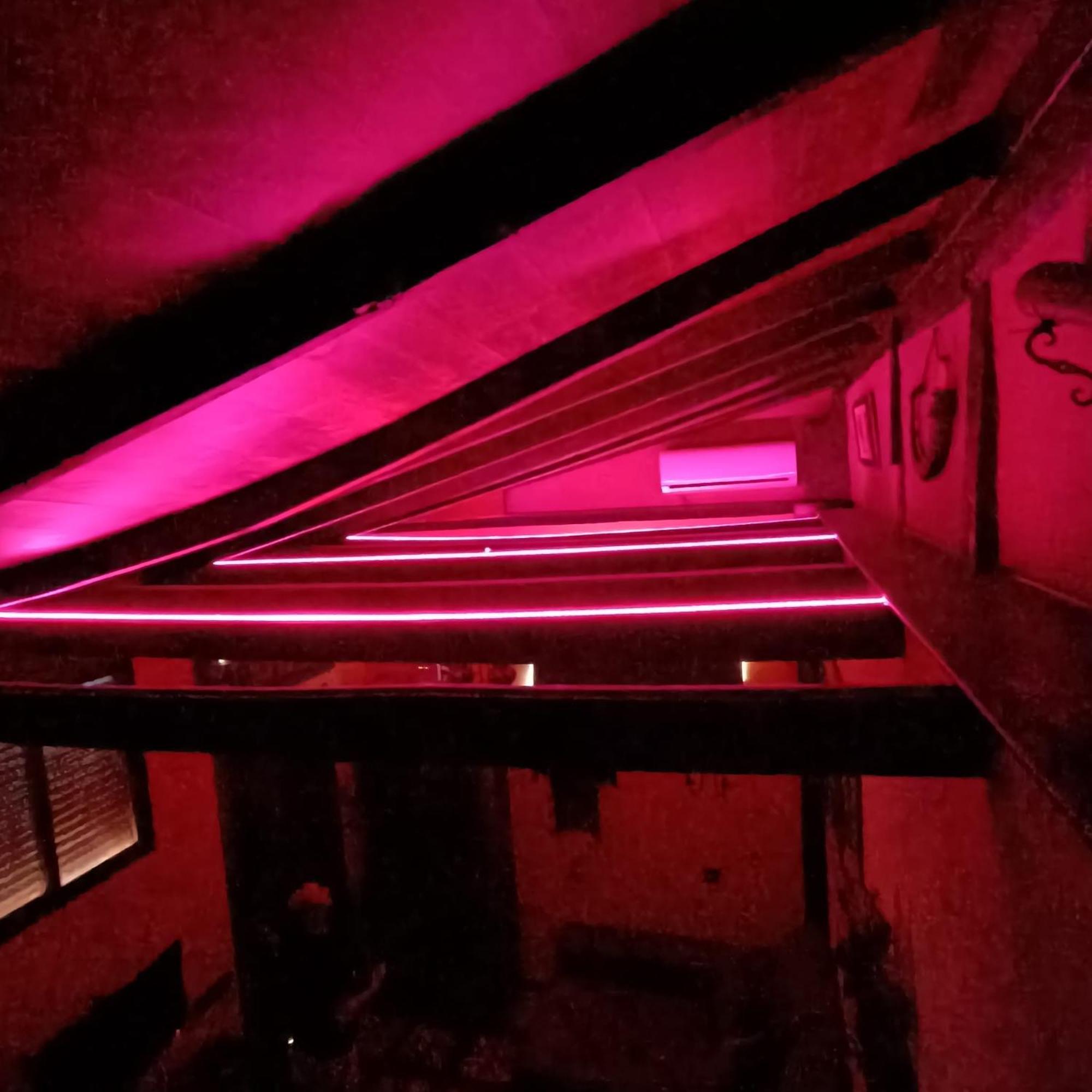 Solana De Luche, Casa Independiente Tipo Loft Con Terraza En Puerta Del Angel Appartement